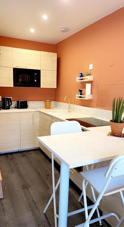 Le 102, Maison Avec Terrasse Et Parking Gare De Rouen Kültér fotó